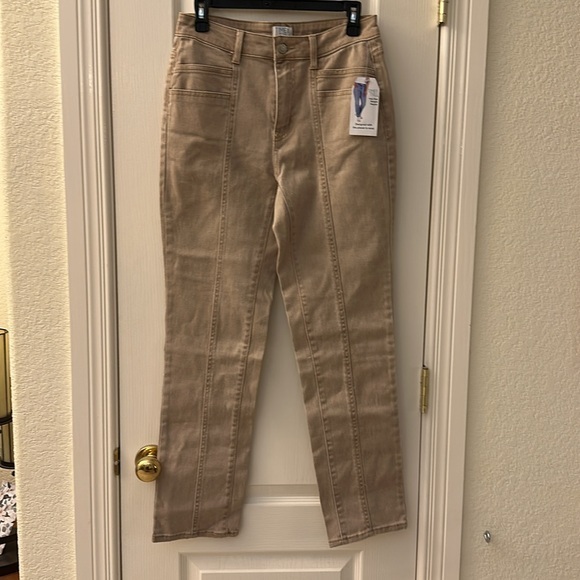 Time and Tru Denim - Time and Tru hi-rise straight regular denim jeans khaki size 4